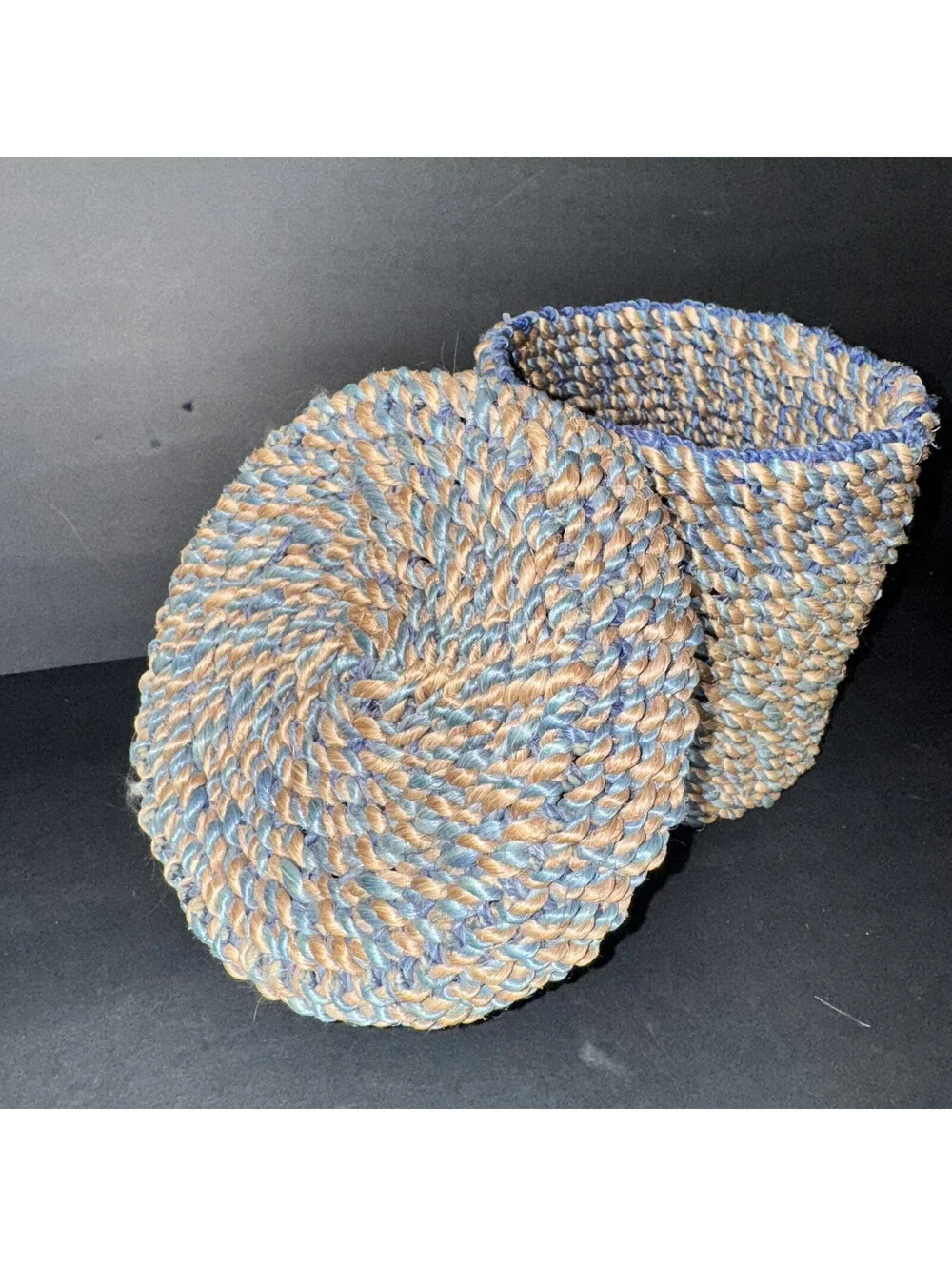 Vtg Hand Woven Basket Storage Trinket With Lid Native American Boho Chic 6.5”